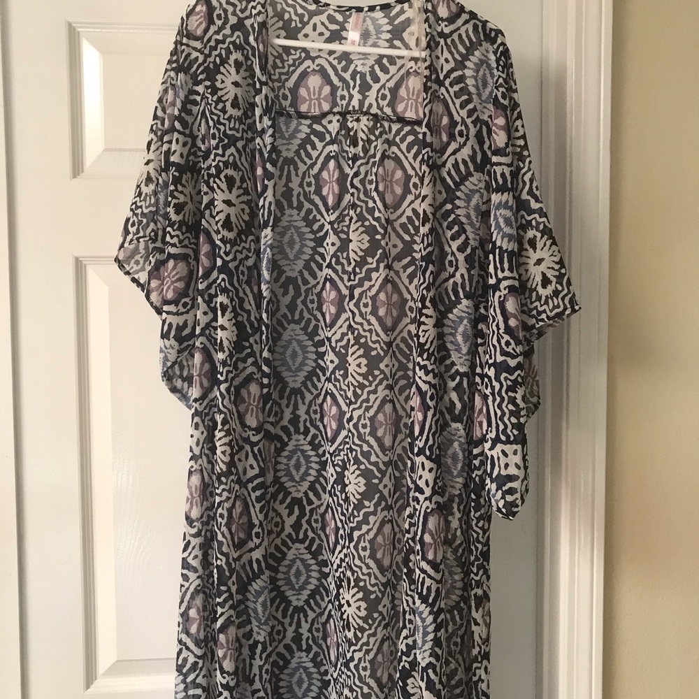 Kimono navy blues light purple and white